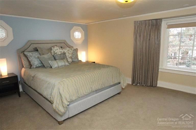 Pinelyn Park - Residential