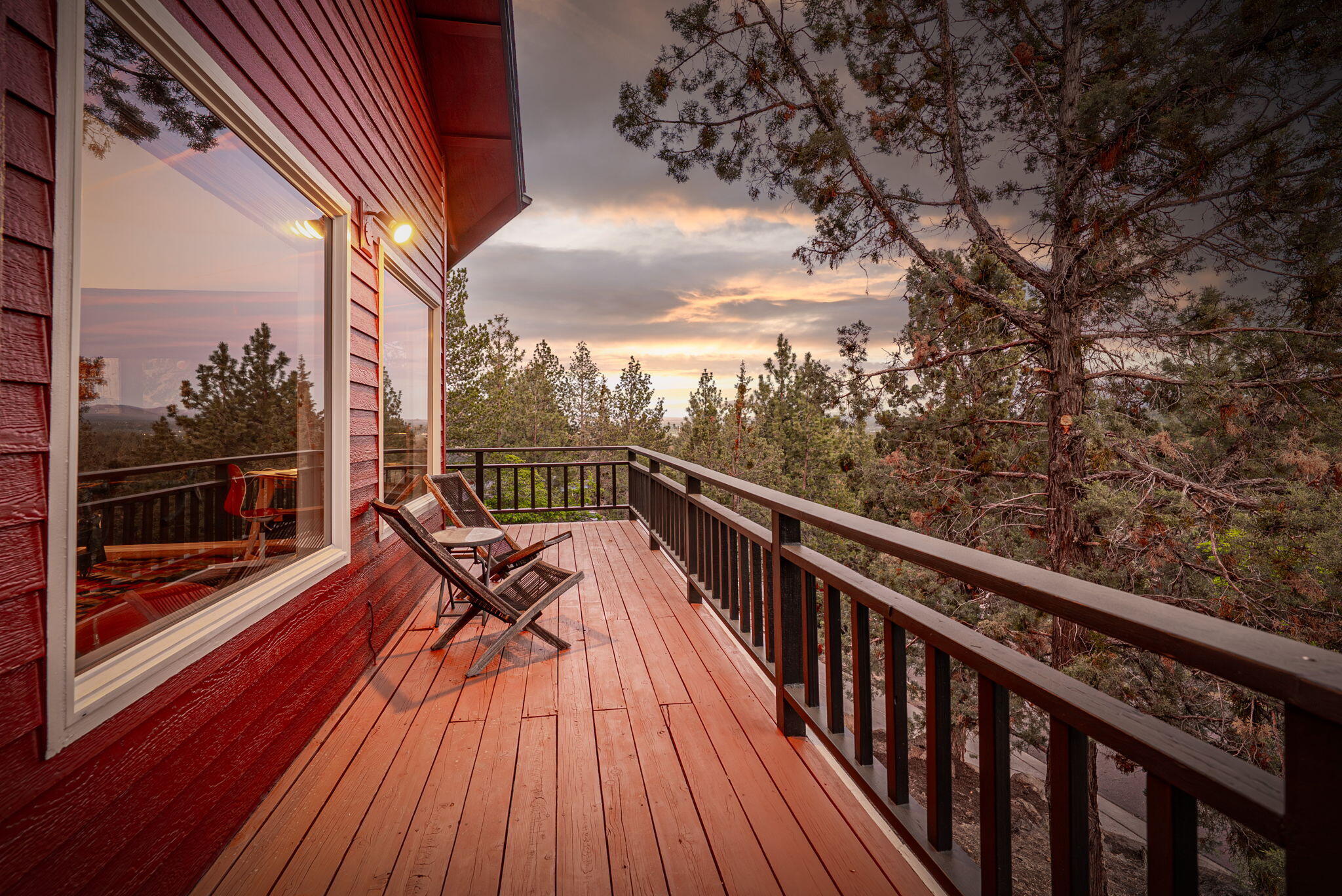 2068 NW Cascade View Drive