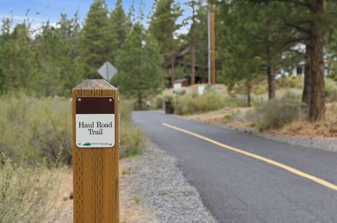 Tiny photo for 19562 Meadowbrook Drive, Bend, OR 97702 (MLS # 220220031)