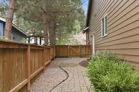 Tiny photo for 19562 Meadowbrook Drive, Bend, OR 97702 (MLS # 220220031)