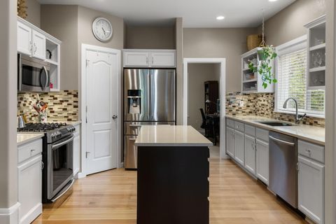 Tiny photo for 19562 Meadowbrook Drive, Bend, OR 97702 (MLS # 220220031)
