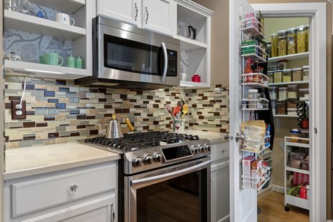 Tiny photo for 19562 Meadowbrook Drive, Bend, OR 97702 (MLS # 220220031)