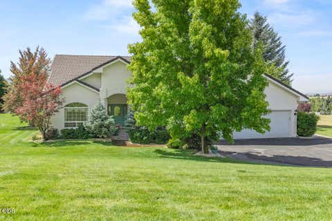 Photo of 9456 Greenbrier Drive, Klamath Falls, OR 97603 (MLS # 220227347)