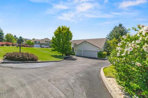 Tiny photo for 9456 Greenbrier Drive, Klamath Falls, OR 97603 (MLS # 220227347)