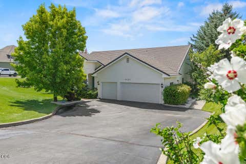 Tiny photo for 9456 Greenbrier Drive, Klamath Falls, OR 97603 (MLS # 220227347)