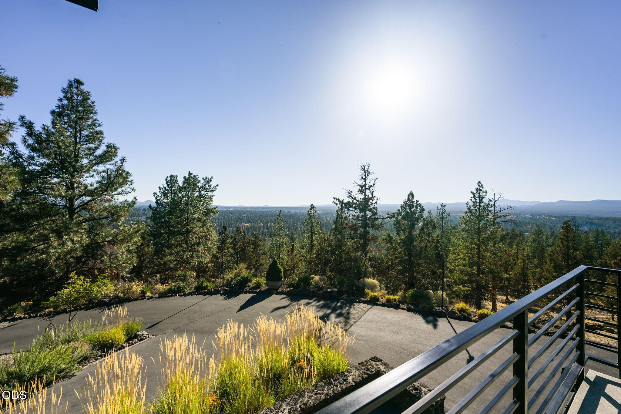 2108 NW Rimrock Drive