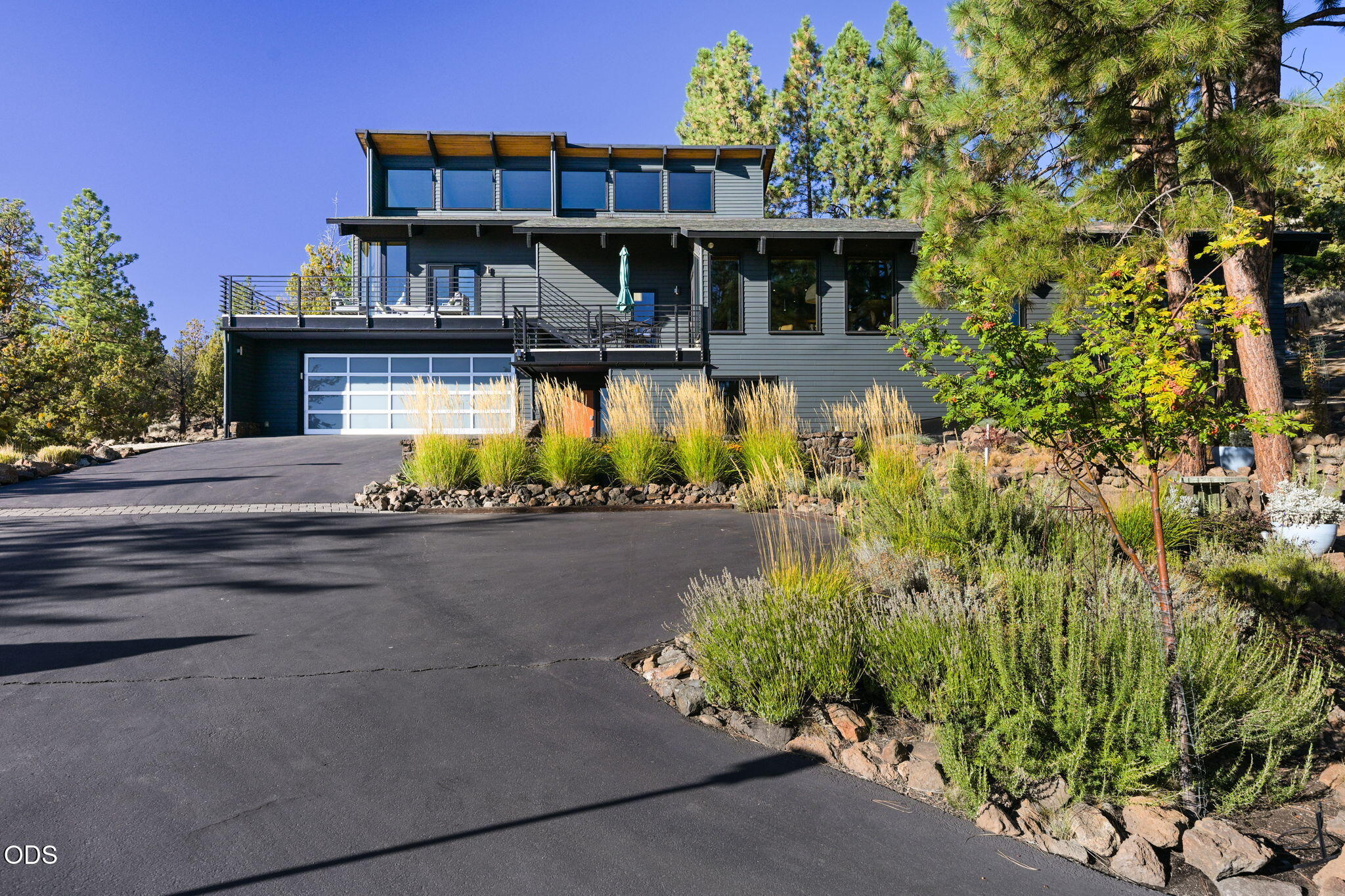 2108 NW Rimrock Drive
