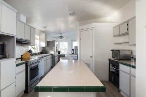 Tiny photo for 21140 Arid Avenue, Bend, OR 97703 (MLS # 220213881)