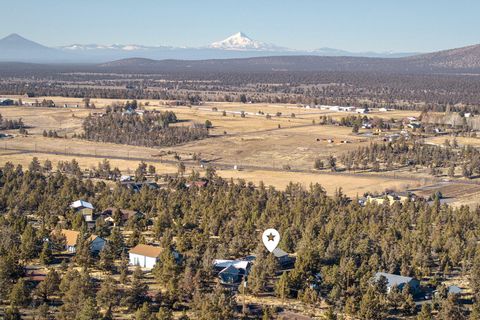 Tiny photo for 21140 Arid Avenue, Bend, OR 97703 (MLS # 220213881)