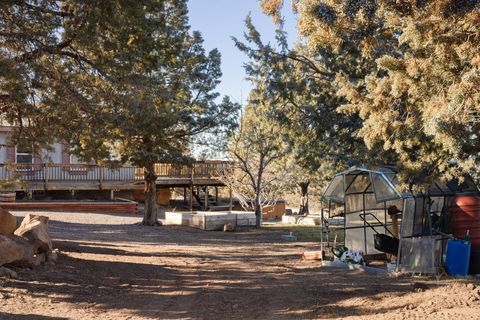 Tiny photo for 21140 Arid Avenue, Bend, OR 97703 (MLS # 220213881)