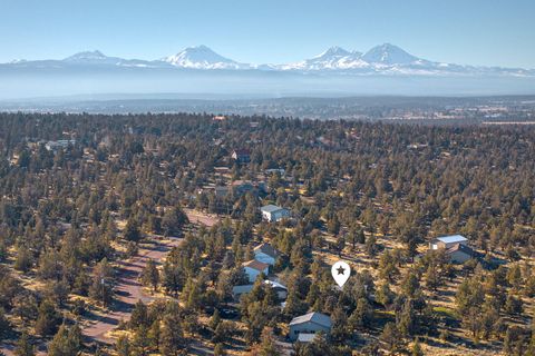 Tiny photo for 21140 Arid Avenue, Bend, OR 97703 (MLS # 220213881)