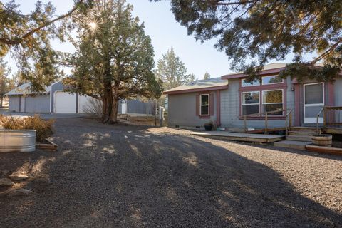 Tiny photo for 21140 Arid Avenue, Bend, OR 97703 (MLS # 220213881)
