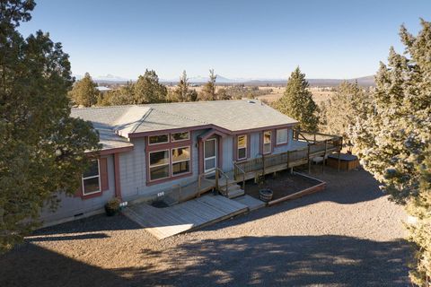 Photo of 21140 Arid Avenue, Bend, OR 97703 (MLS # 220213881)