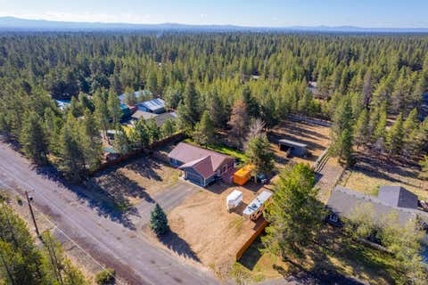 Tiny photo for 15935 Woodchip Lane, La Pine, OR 97739 (MLS # 220223030)