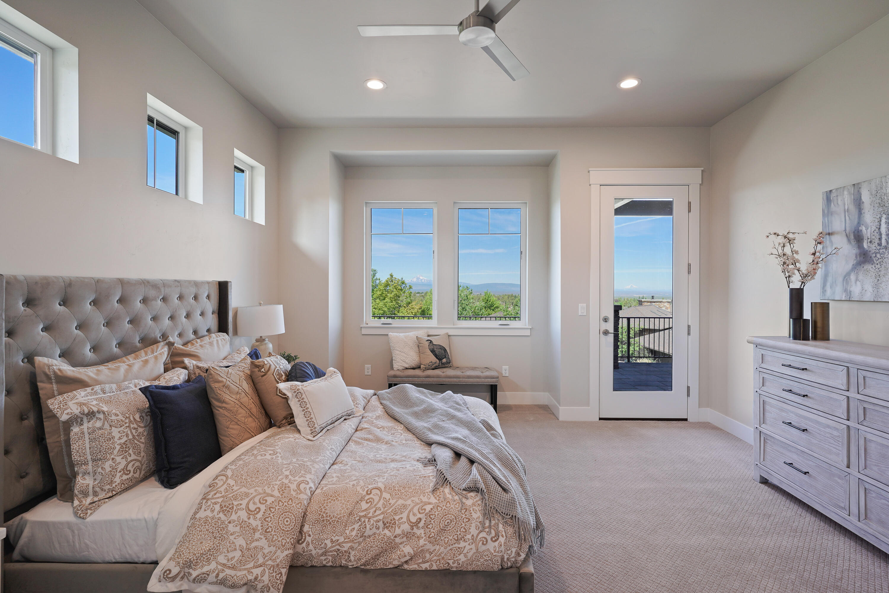 Ridge At Eagle Crest - Residential