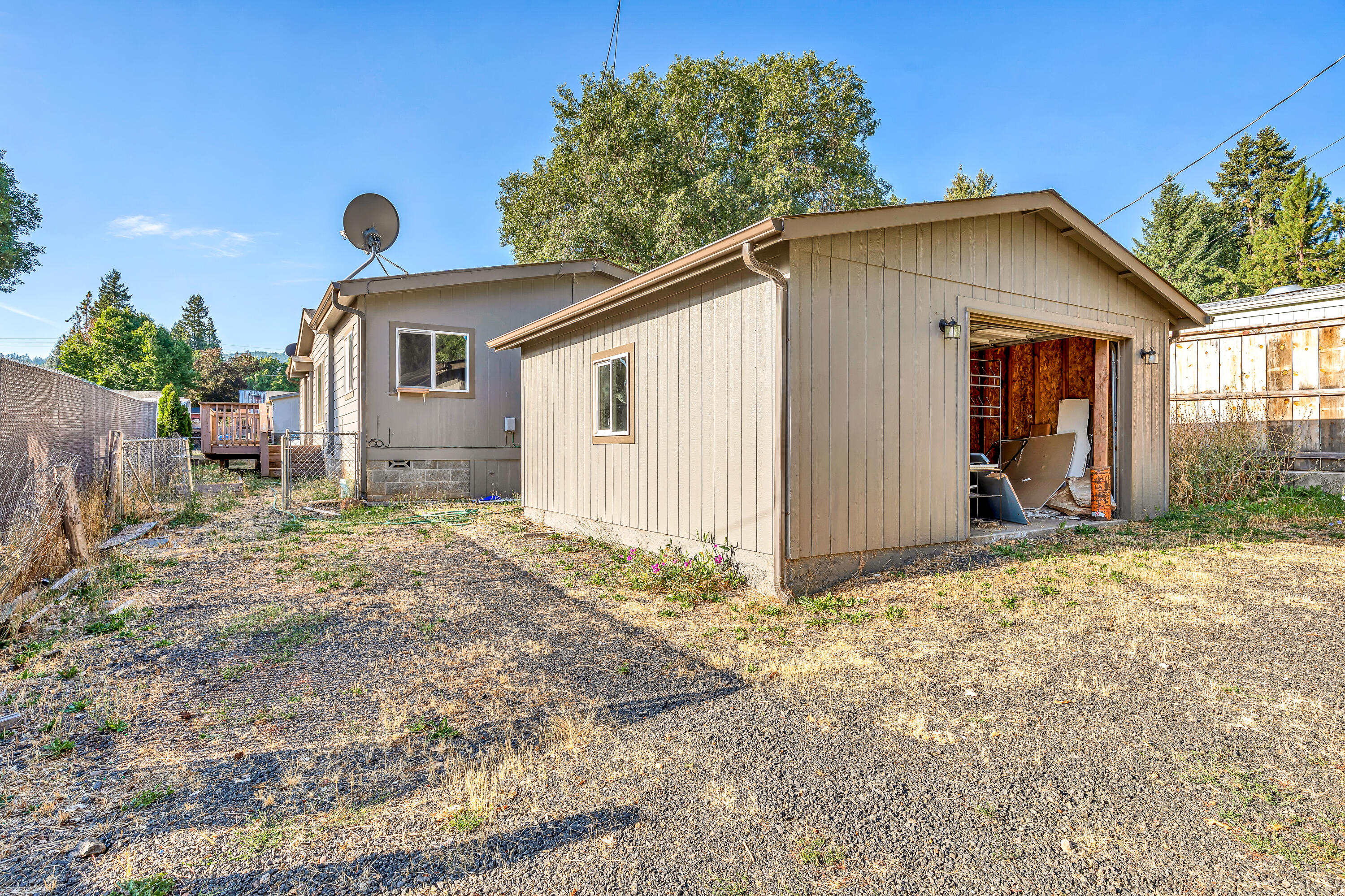 Bluff Additions To Butte Falls - Residential