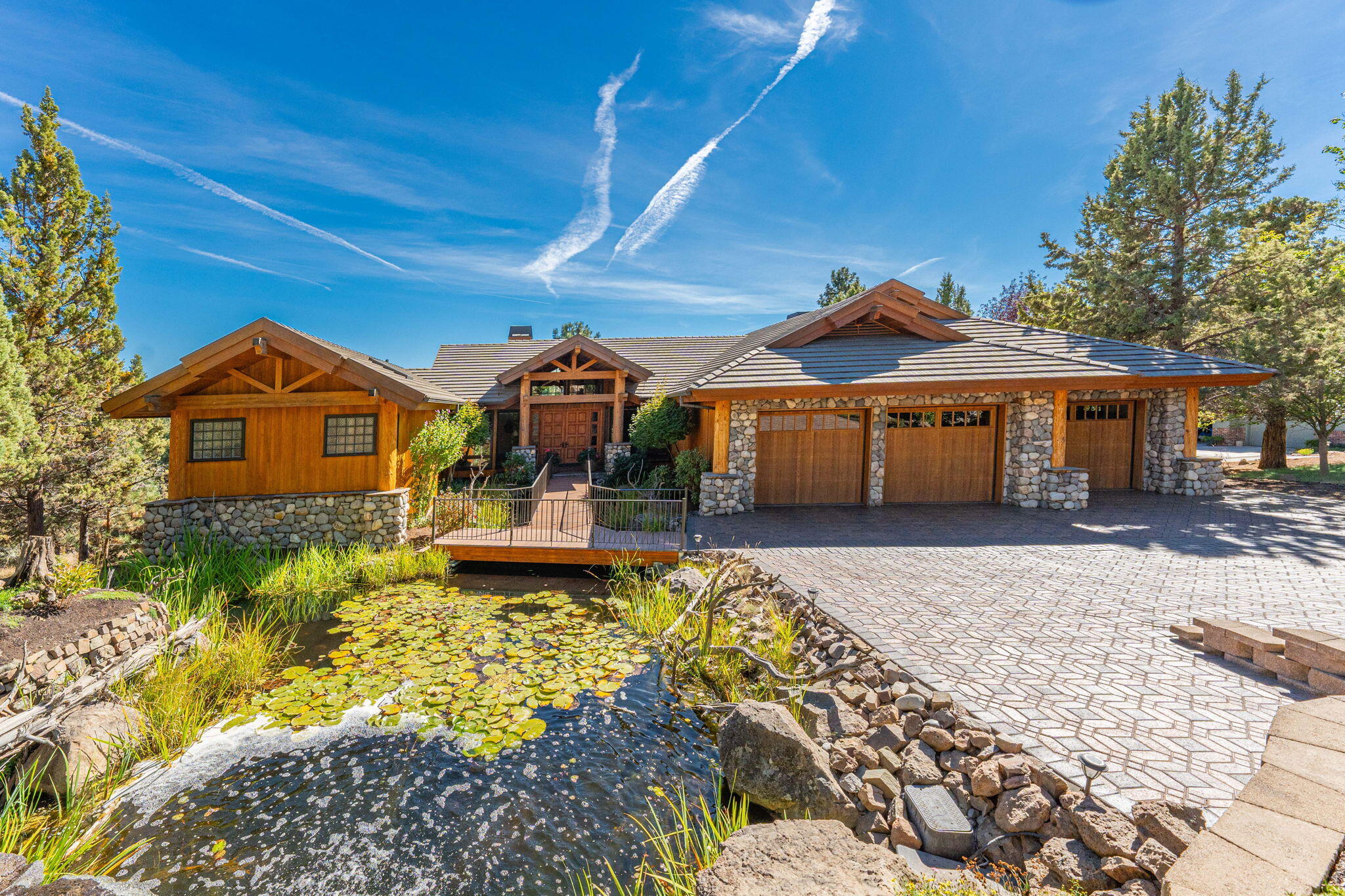 247 NW Scenic Heights Drive