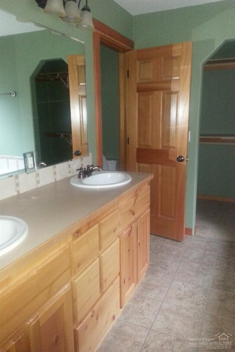 Ponderosa Pines East - Residential