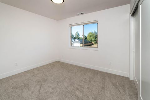 Tiny photo for 20607 SE Boer Place, Bend, OR 97702 (MLS # 220210333)