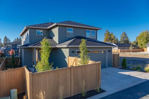 Tiny photo for 20607 SE Boer Place, Bend, OR 97702 (MLS # 220210333)