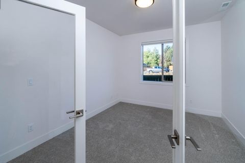 Tiny photo for 20607 SE Boer Place, Bend, OR 97702 (MLS # 220210333)