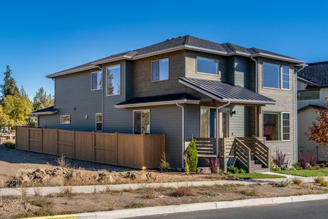 Tiny photo for 20607 SE Boer Place, Bend, OR 97702 (MLS # 220210333)