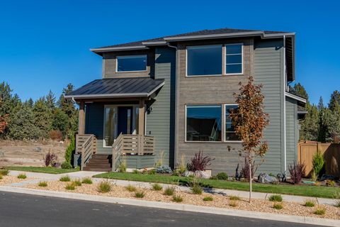 Tiny photo for 20607 SE Boer Place, Bend, OR 97702 (MLS # 220210333)