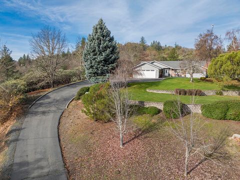 Tiny photo for 4806 Williams Highway, Grants Pass, OR 97527 (MLS # 220212724)