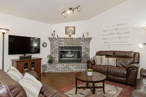 Tiny photo for 4806 Williams Highway, Grants Pass, OR 97527 (MLS # 220212724)