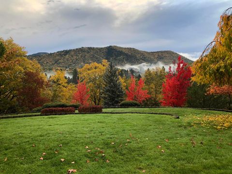 Tiny photo for 4806 Williams Highway, Grants Pass, OR 97527 (MLS # 220212724)