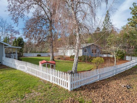 Tiny photo for 4806 Williams Highway, Grants Pass, OR 97527 (MLS # 220212724)