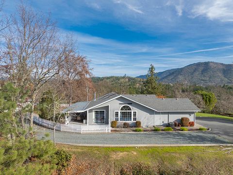 Tiny photo for 4806 Williams Highway, Grants Pass, OR 97527 (MLS # 220212724)