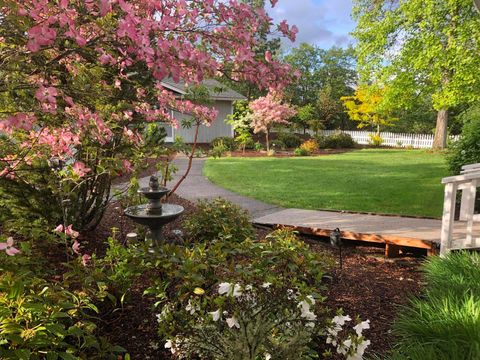 Tiny photo for 4806 Williams Highway, Grants Pass, OR 97527 (MLS # 220212724)