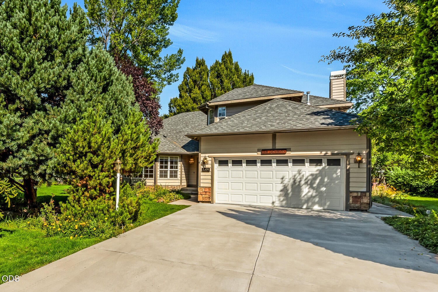 3308 NE Stonebrook Loop