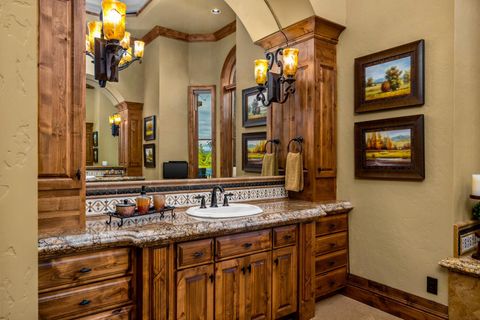 Tiny photo for 16400 Jordan Road, Sisters, OR 97759 (MLS # 220198767)
