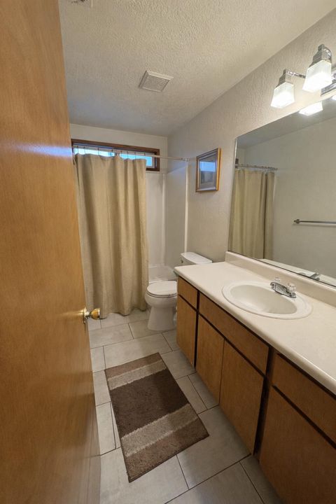 Tiny photo for 1283 Far West Avenue, Central Point, OR 97502 (MLS # 220215134)