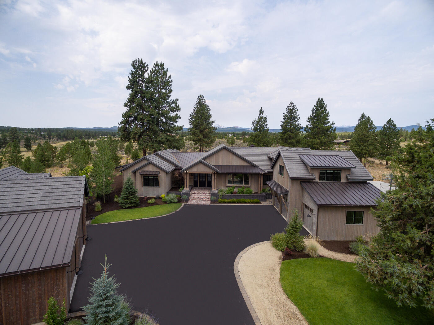 The Highlands at Broken Top - Residential