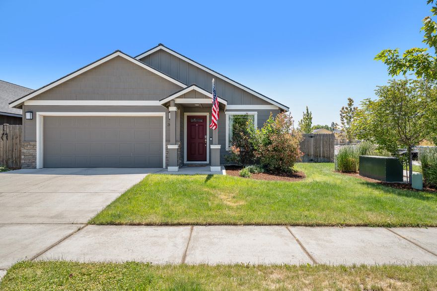 Welcome to this single level open and bright, like-new home in NW Redmond. It has a nice separation of the primary suite and 2 additional bedrooms. Two full bathrooms and a office. This corner lot is fully fenced with sprinklers front and back.   Kitchen has gas stove, quartz counters & a stainless steel refrigerator. This is a quiet and well maintained neighborhood.