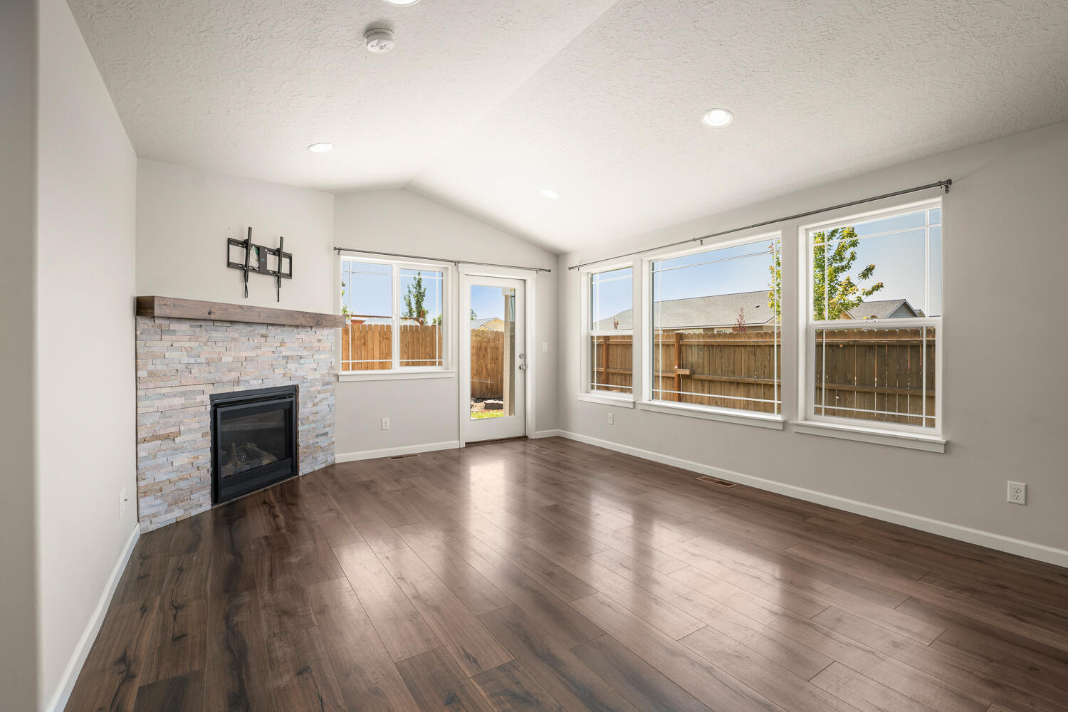 Fieldstone Crossing - Residential