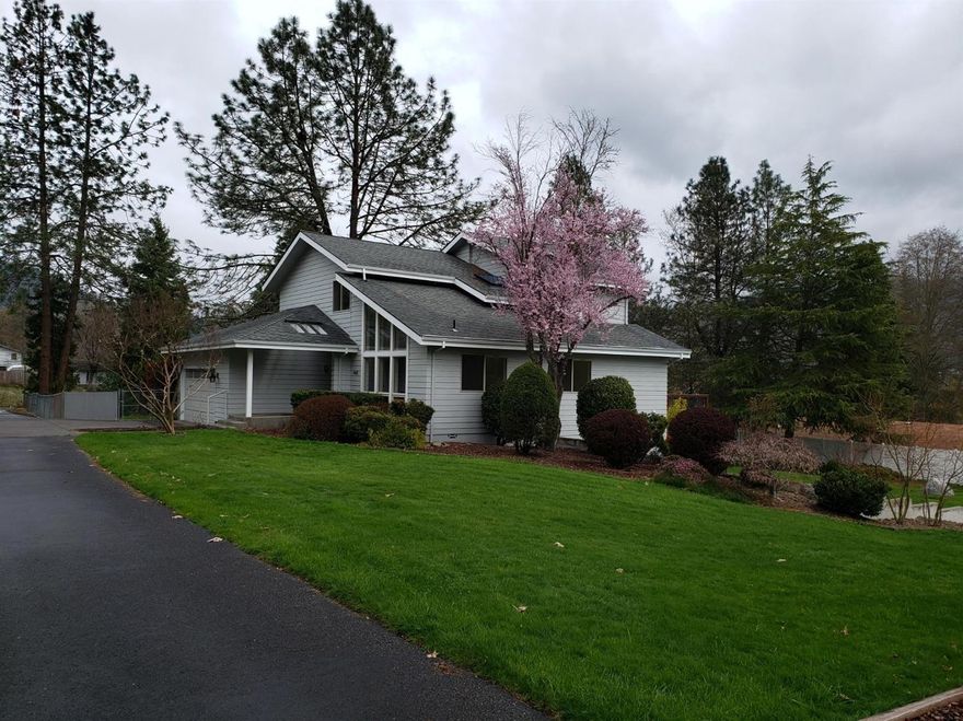Exceptional home tucked back in off the street in the desirable Northwest foothills of Grants Pass. The 3059 square foot, 4 bedroom, 3 bath home has been totally remodeled with new kitchen granite counter tops, new appliances, fresh paint inside and out with plenty of room for everybody inside and out with separate living and family rooms on the main level as well as a great rec. room in the lower level. There's a bedroom and bath on the main level and the master bed and bath and 2 other bedrooms and bath are on the upper level. The contemporary floor plan and windows lets the light in as well as great views of the .74 acre parcel. Close to Highland Elementary and North Middle schools as well as Gilbert Creek Park. There's a lot for the money in this package.