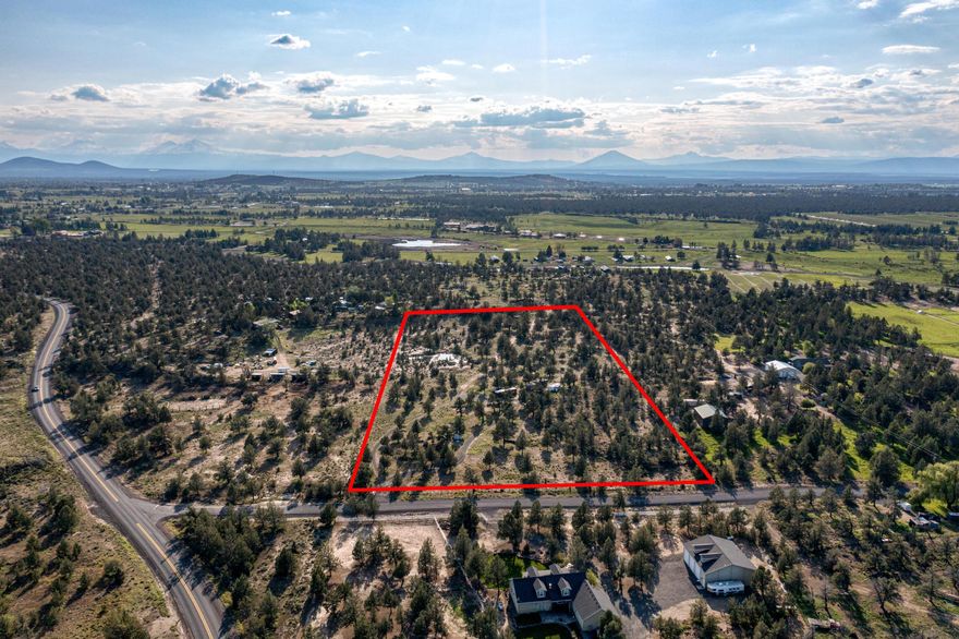 Space abounds on this 13.05 acre property with Smith Rock views! Not too far from town, but just far enough to get out and relax in peace. The property already has a working well plus septic feasibility approved. Let your imagination run wild with this amazing property.