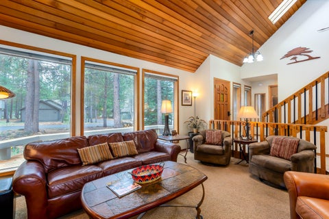 Tiny photo for 17754 Topflite Lane #3, Sunriver, OR 97707 (MLS # 220227363)