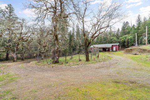 Tiny photo for 1698 Davis Creek Rd, Selma, OR 97538 (MLS # 220215590)