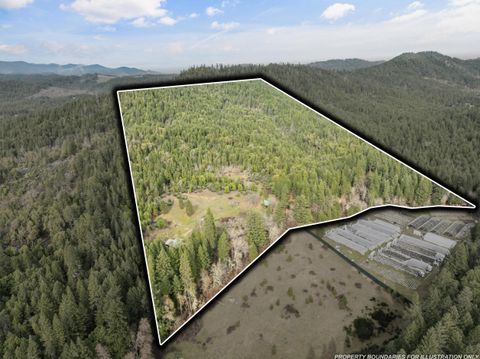 Tiny photo for 1698 Davis Creek Rd, Selma, OR 97538 (MLS # 220215590)