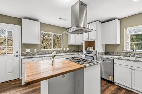 Tiny photo for 1698 Davis Creek Rd, Selma, OR 97538 (MLS # 220215590)