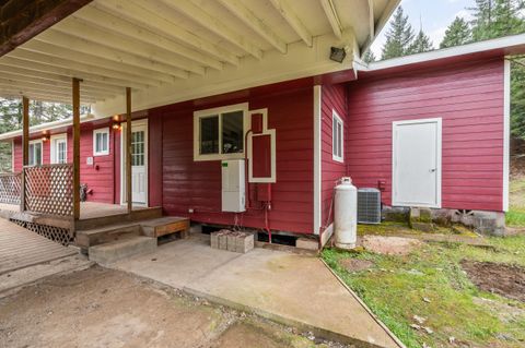 Tiny photo for 1698 Davis Creek Rd, Selma, OR 97538 (MLS # 220215590)