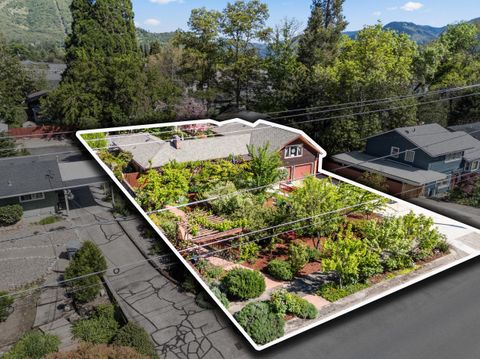 Tiny photo for 1341 NW Washington Boulevard, Grants Pass, OR 97526 (MLS # 220220003)