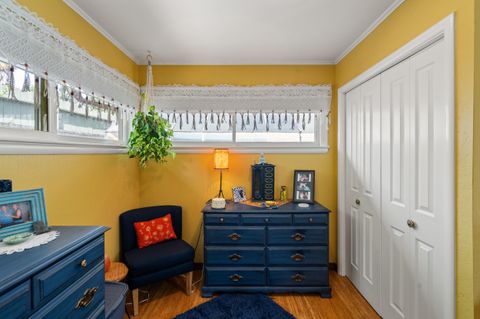 Tiny photo for 1341 NW Washington Boulevard, Grants Pass, OR 97526 (MLS # 220220003)