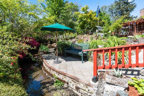 Tiny photo for 1341 NW Washington Boulevard, Grants Pass, OR 97526 (MLS # 220220003)