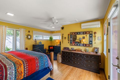 Tiny photo for 1341 NW Washington Boulevard, Grants Pass, OR 97526 (MLS # 220220003)